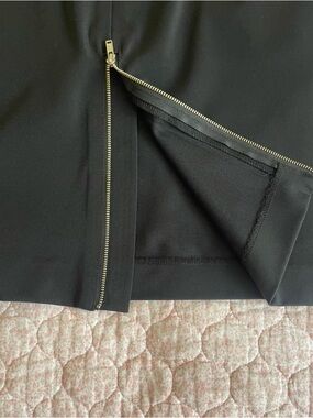 Isaac Mizrahi Black Pencil Skirt with Back Zip Detail